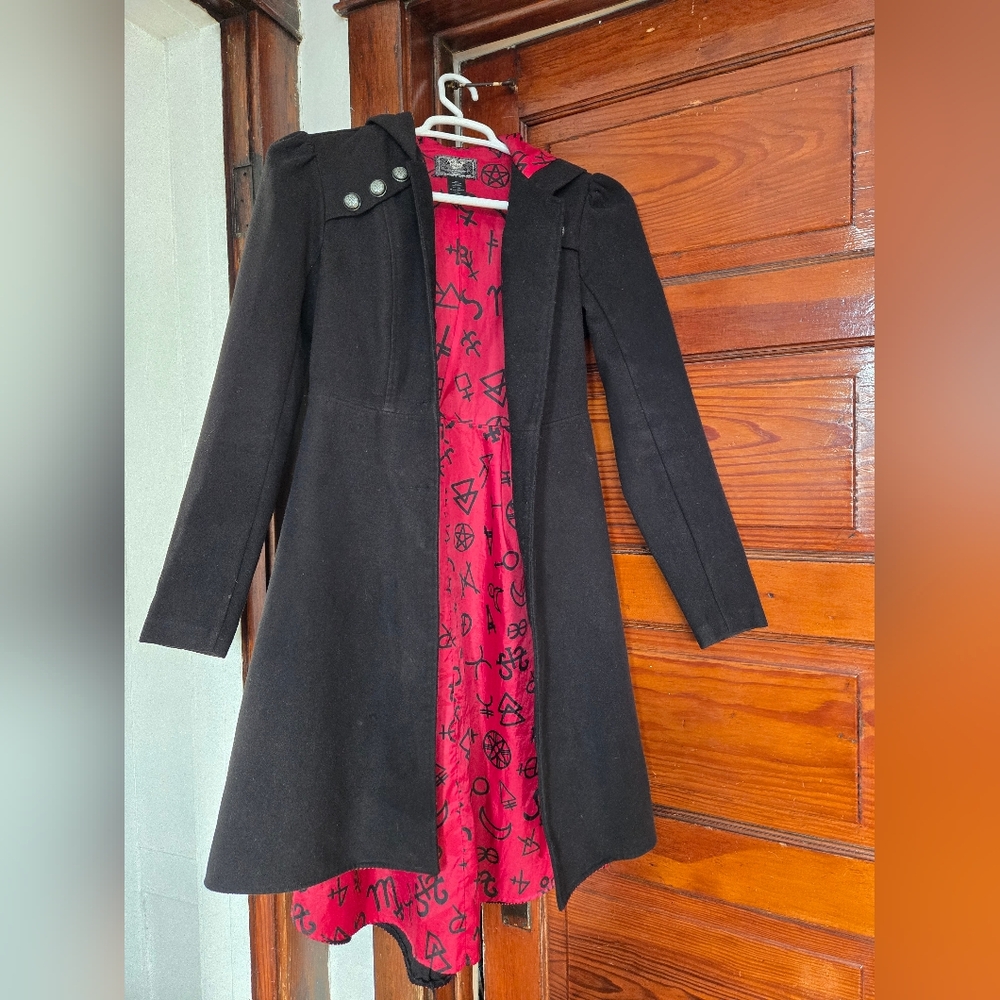 American Horror Story Coven Hot Topic Hood Corset Coat